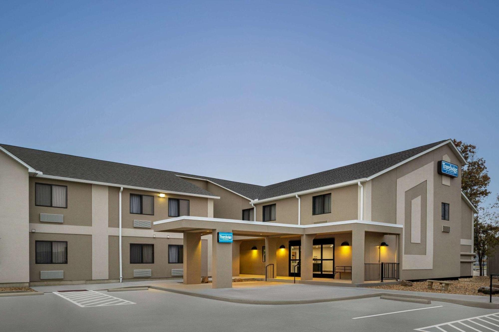 Travelodge By Wyndham Dexter Exterior foto